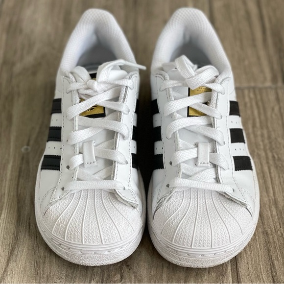 Kids Adidas Superstar Sneakers - Picture 4 of 6